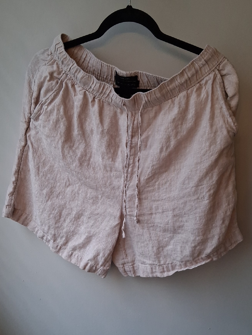 Tahari Blush Linen Drawstring Waist Shorts
